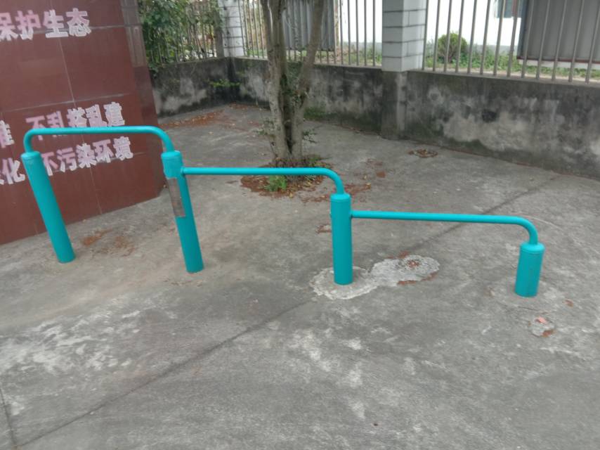 彈震壓腿器