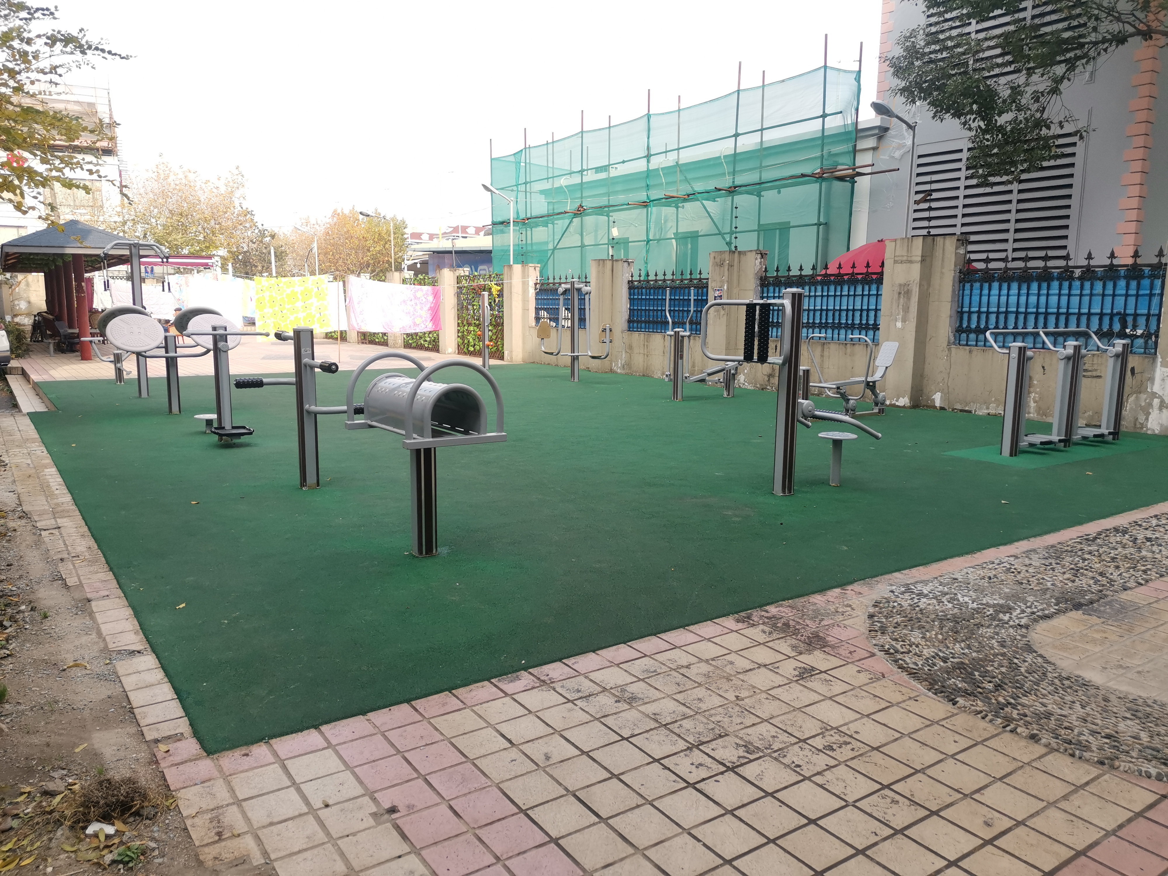 靜安區大寧路街道延長居委健身點（共和新路1700弄）