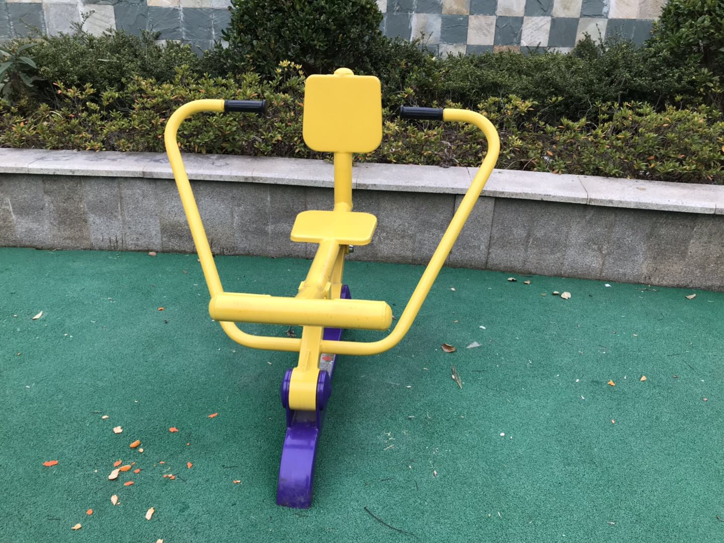 自重式平推訓練器