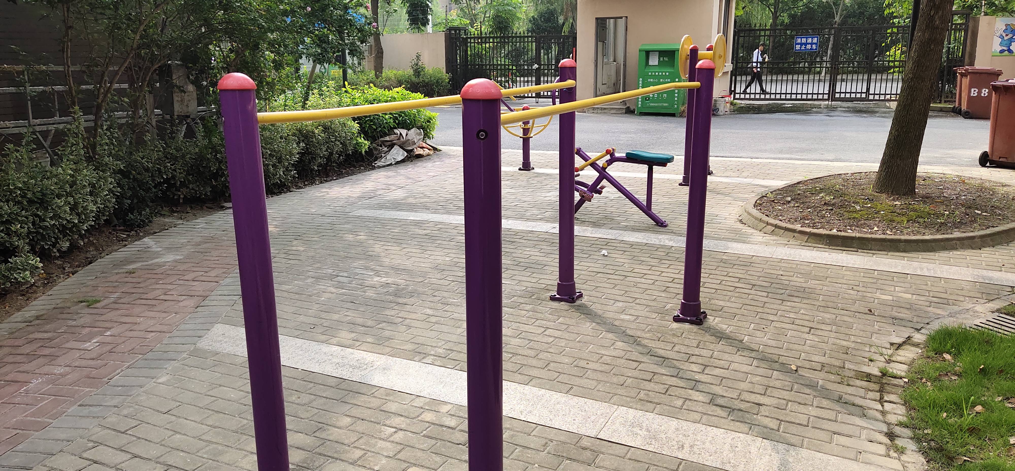 雙杠健身器