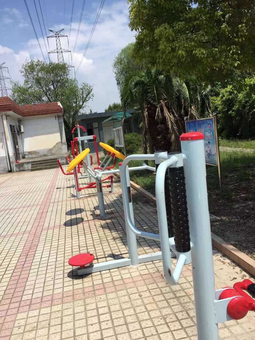 新江村博園路活動(dòng)室市民健身點(diǎn)