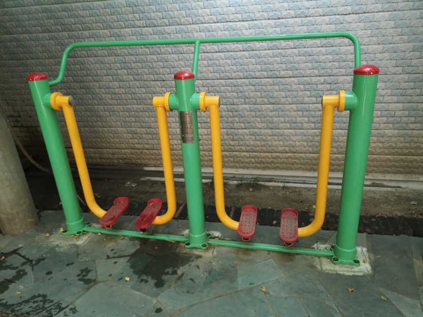 兩聯漫步機