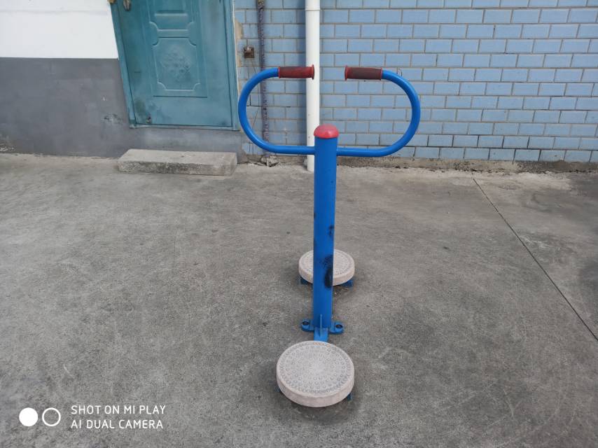 扭腰器