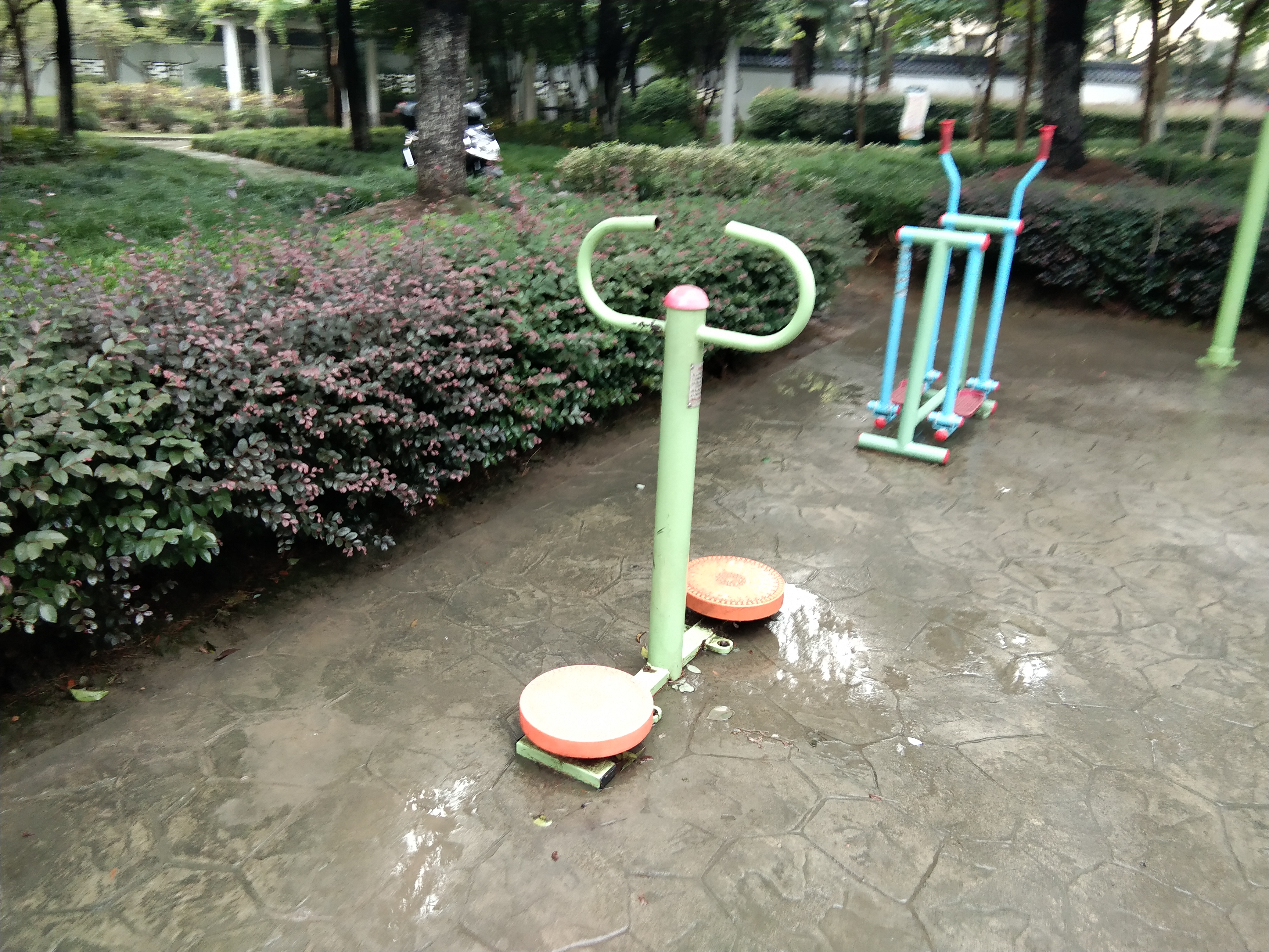 扭腰器