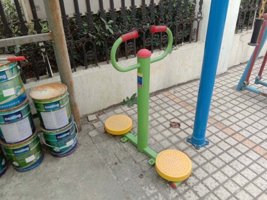 扭腰器