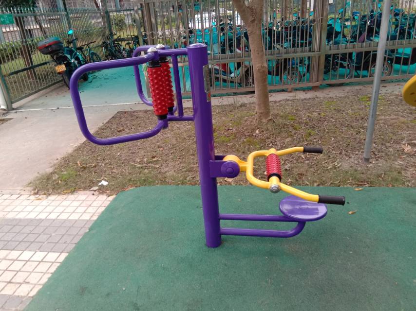 腰背按摩器