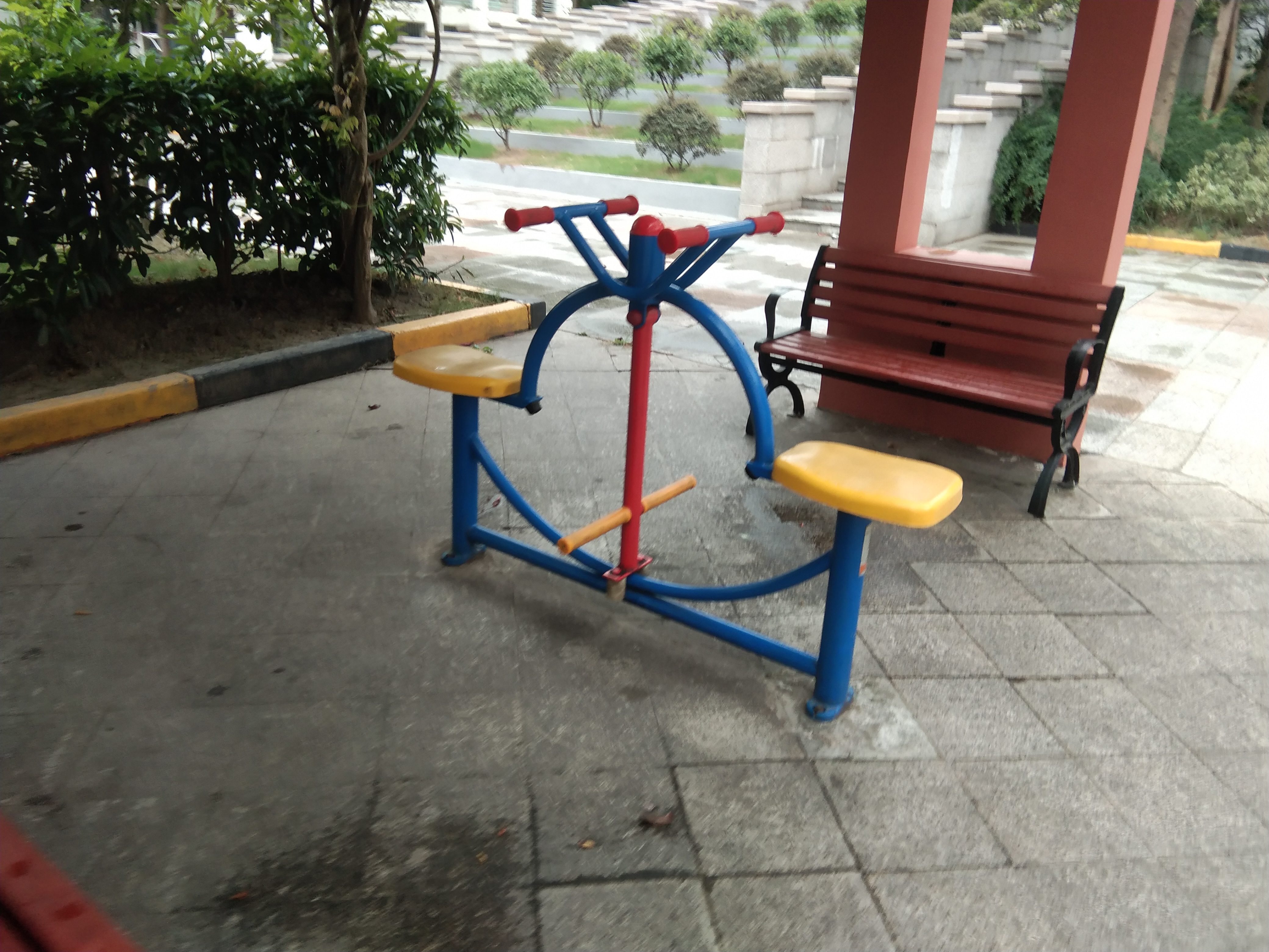 下肢康復器