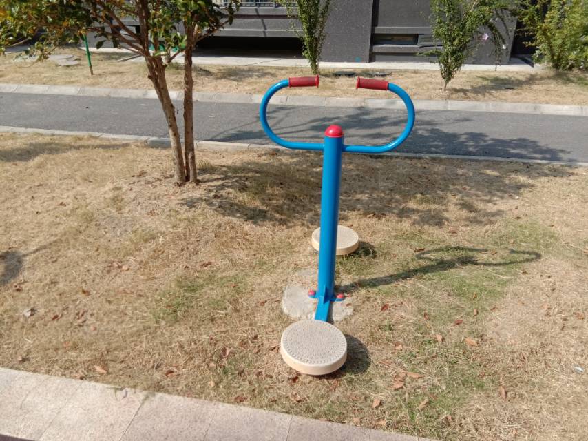 扭腰器