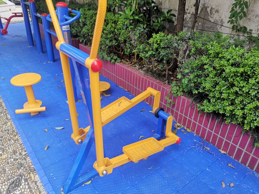 室外橢圓機