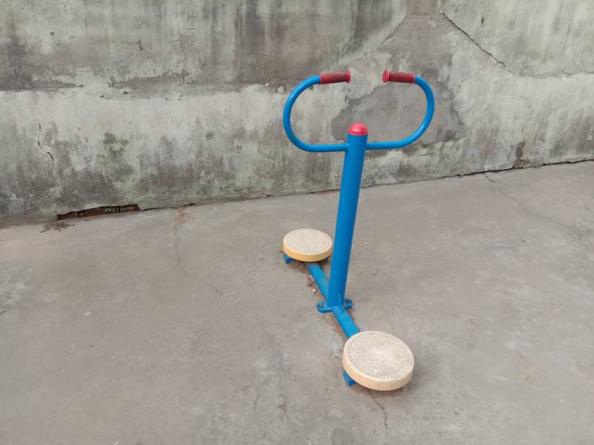 扭腰器