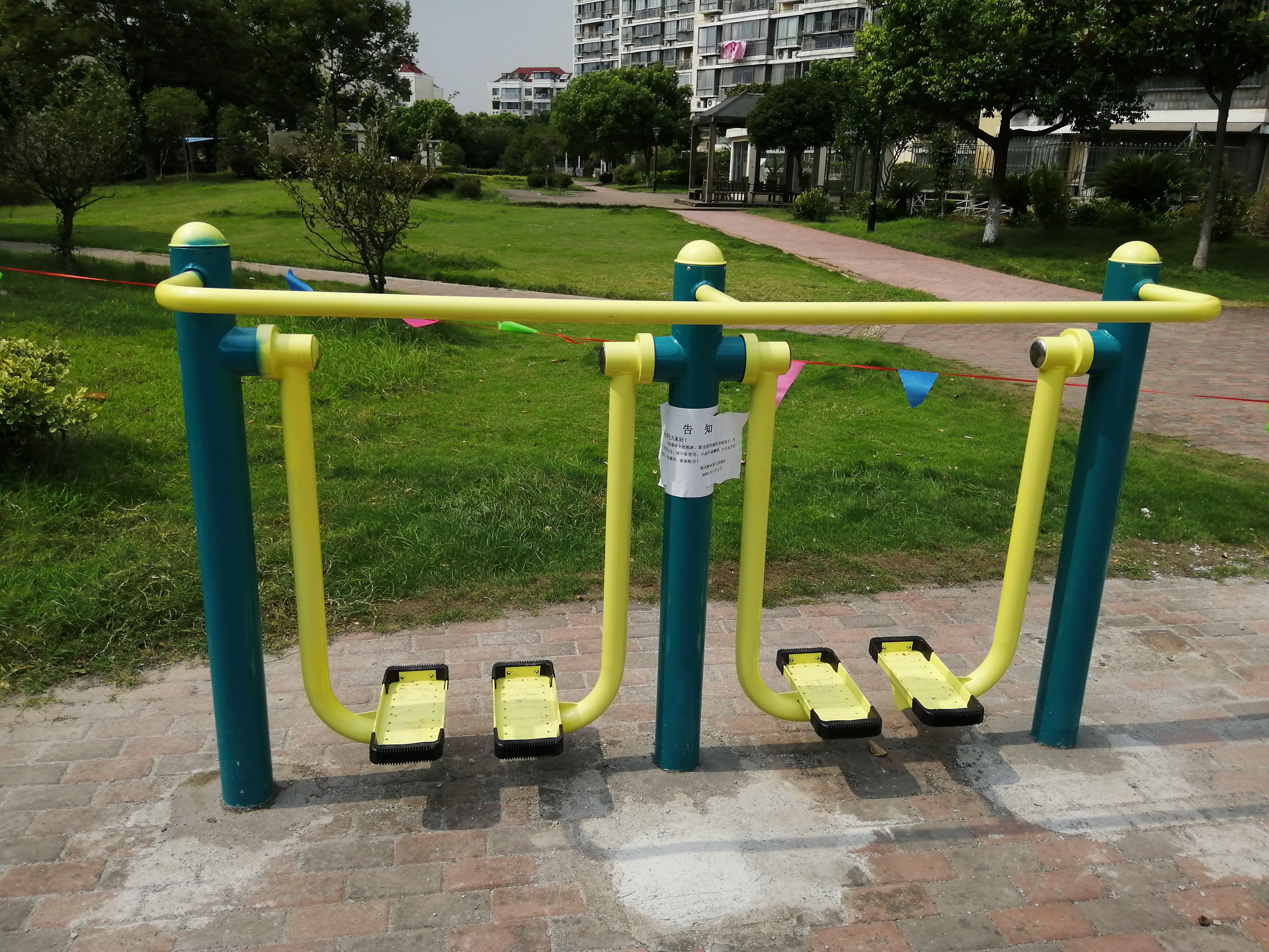 二位智能太空漫步機