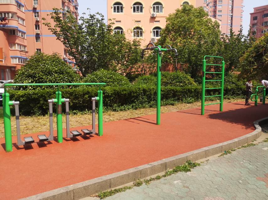 又一村寶鋼公寓健身點（南）