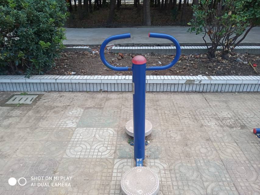 扭腰器
