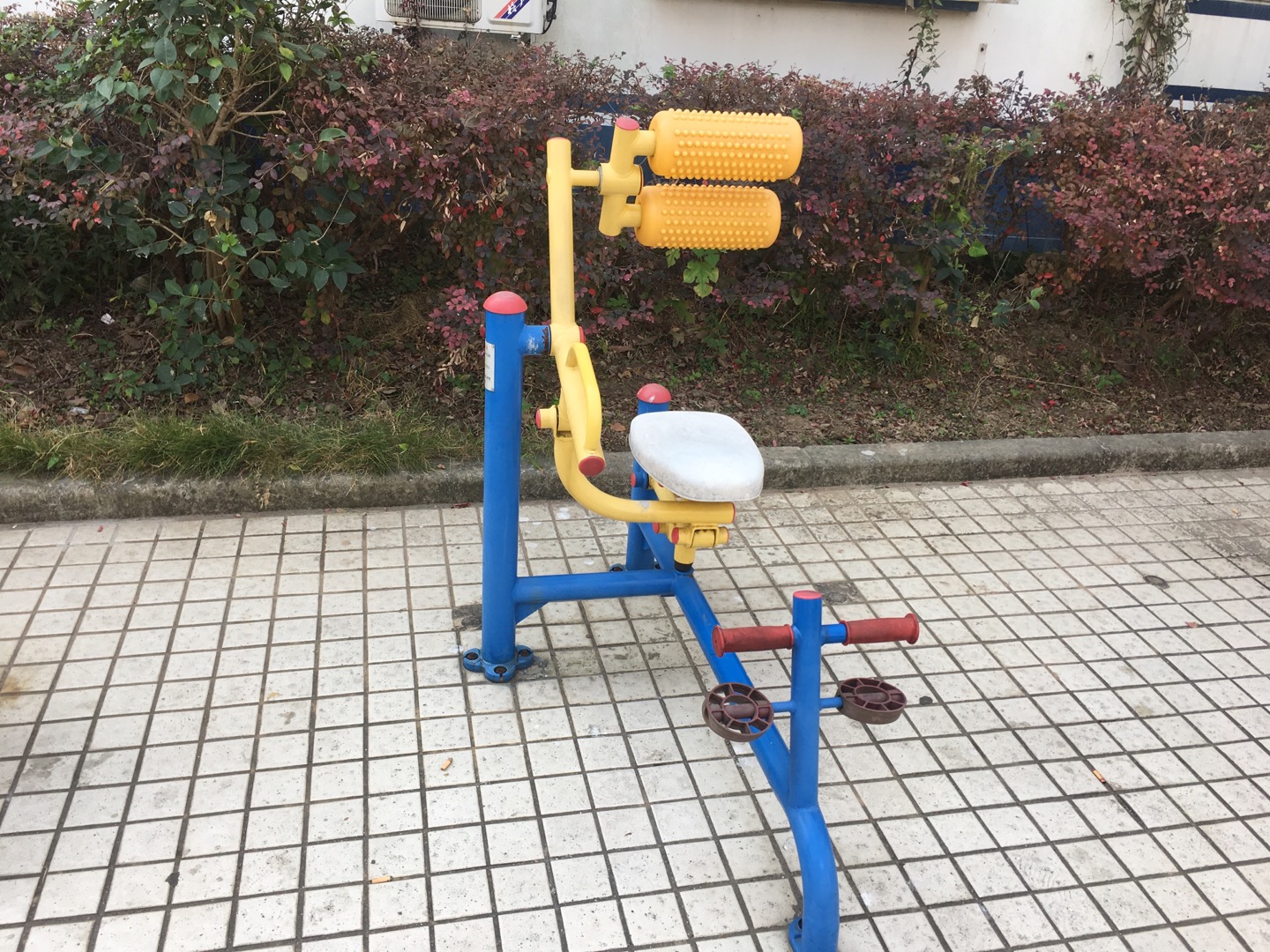 自重腰腹器