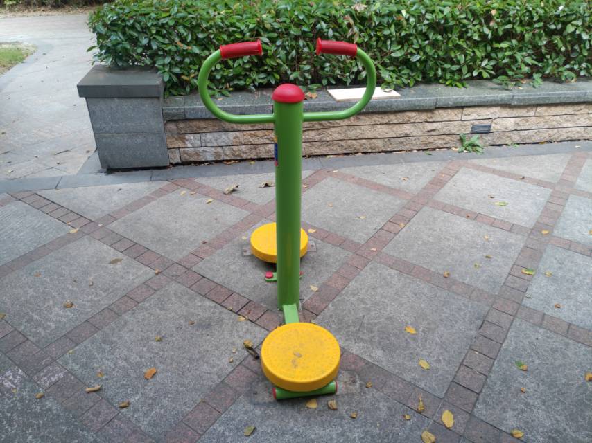 扭腰器