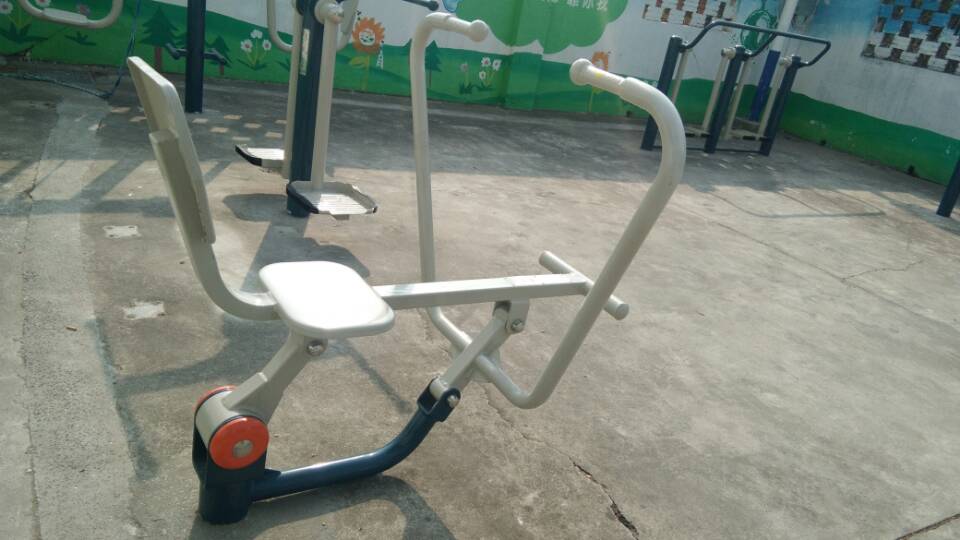劃船器