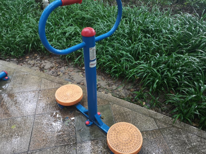 扭腰器