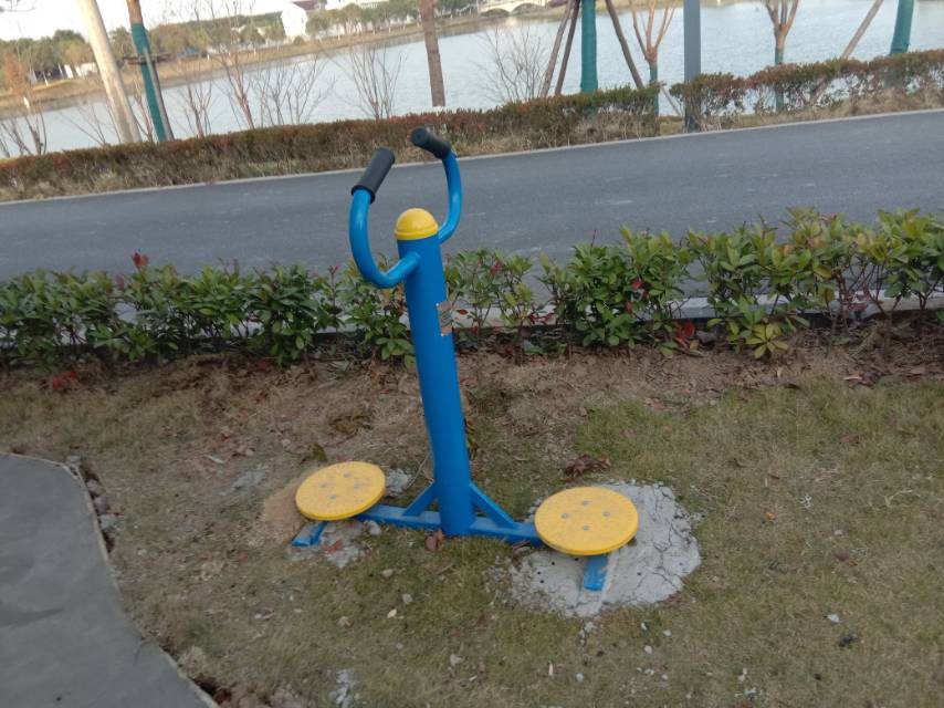 扭腰器