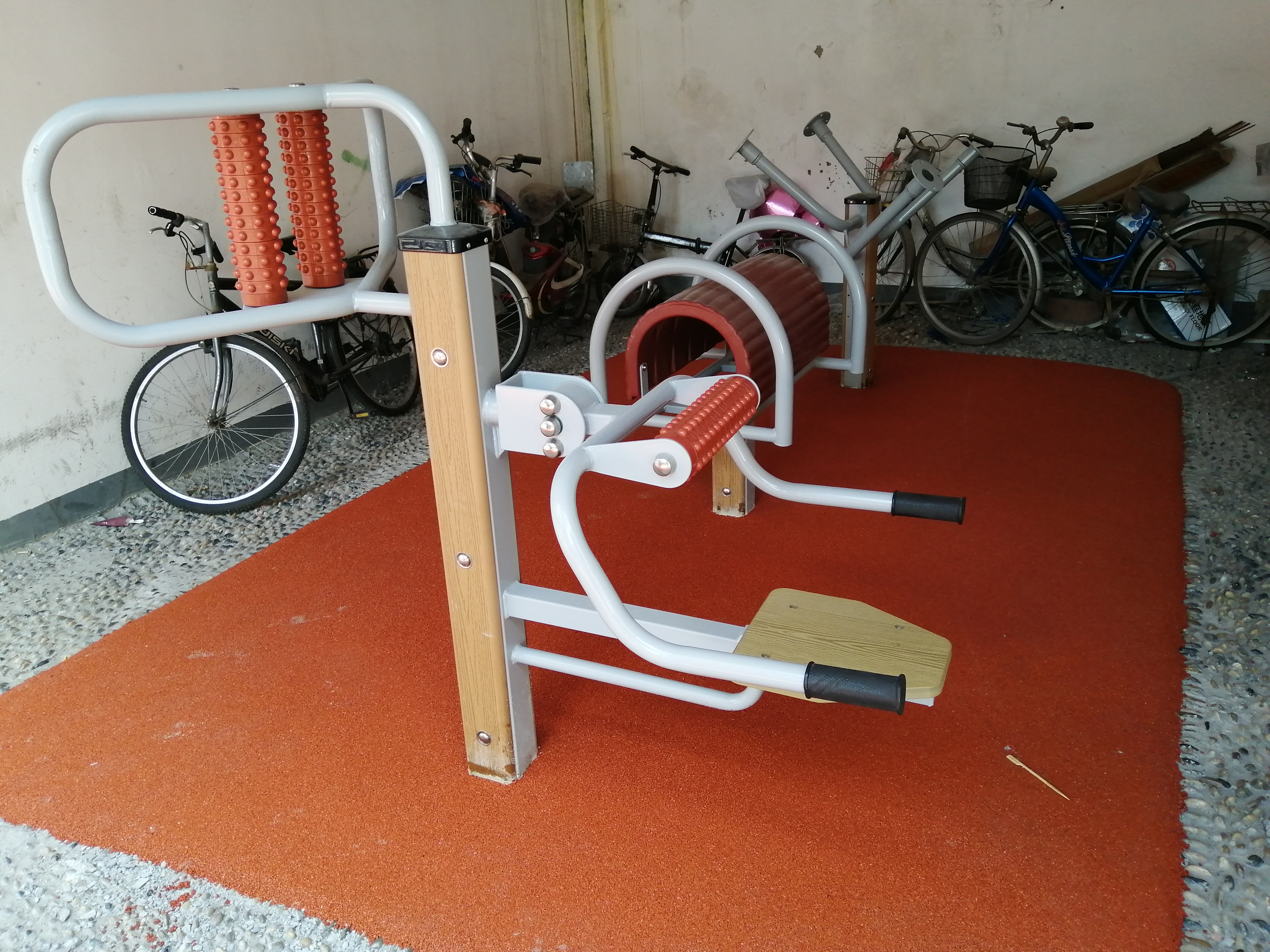 腰背按摩器