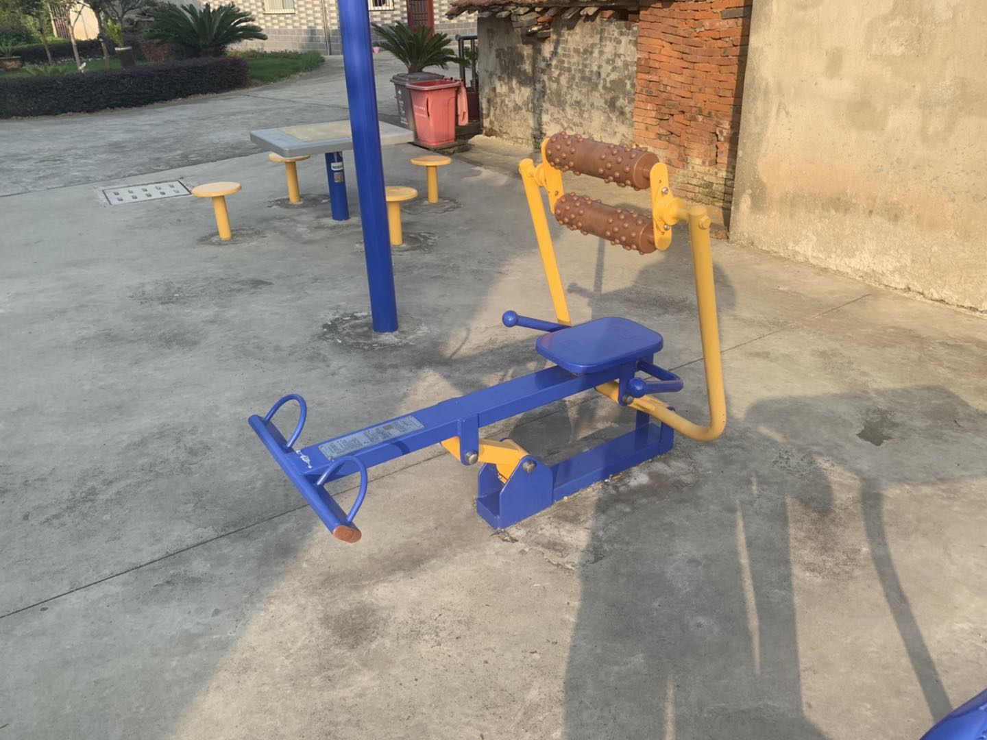 腹背屈伸訓練器