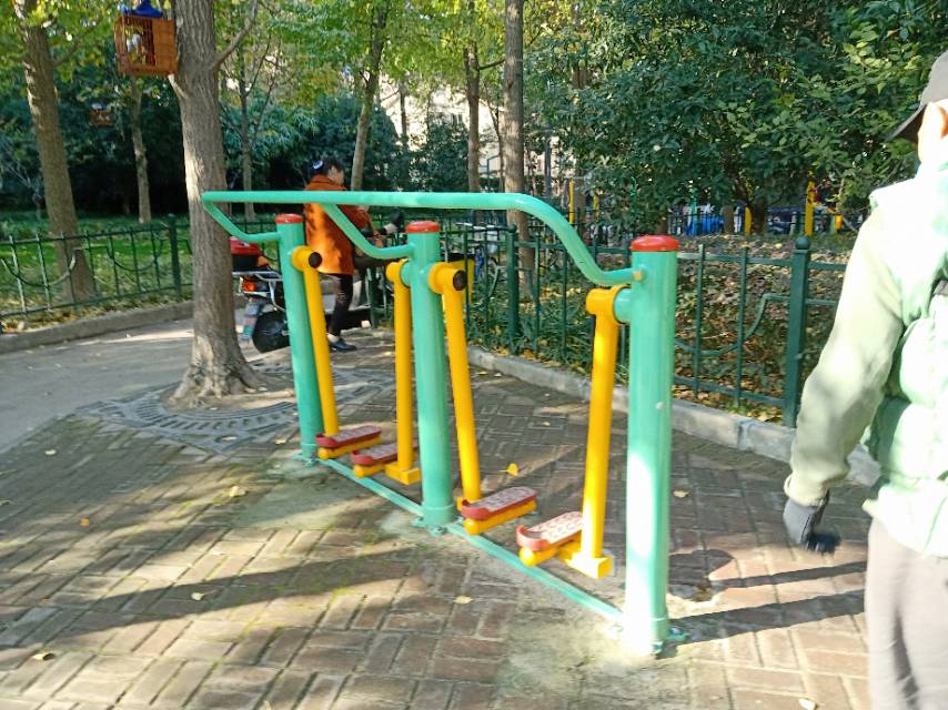兩聯(lián)漫步機(jī)