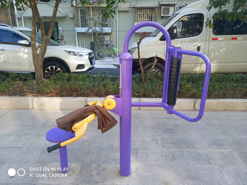 背腹肌訓練器