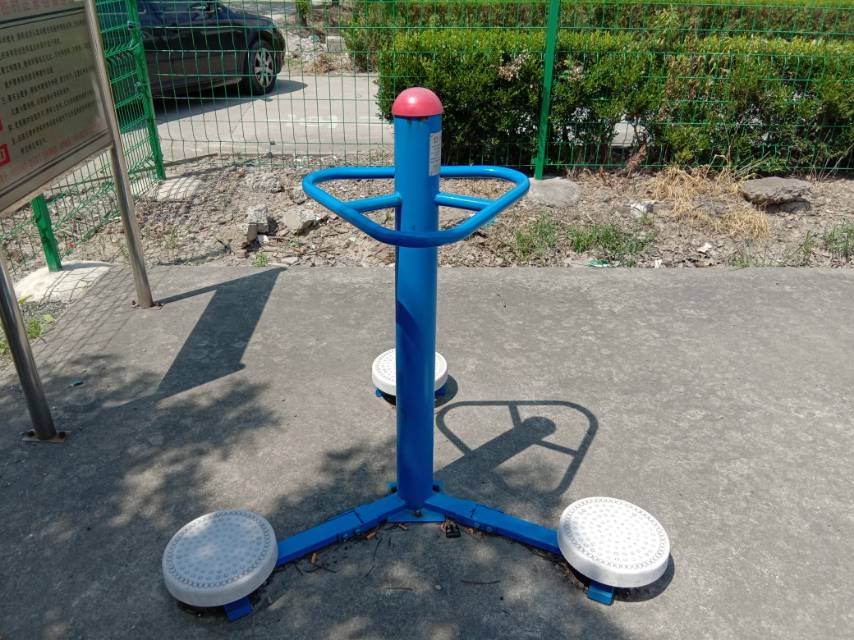 扭腰器