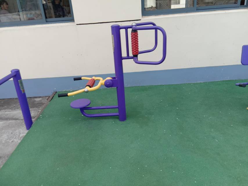 腰背按摩器