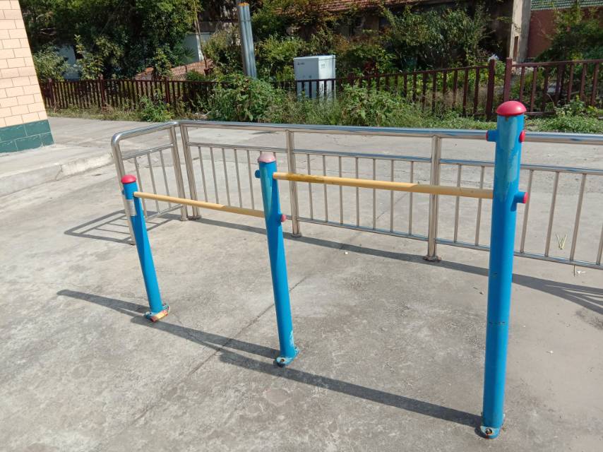 壓腿杠