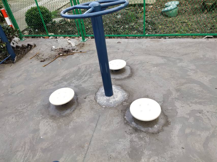 扭腰器