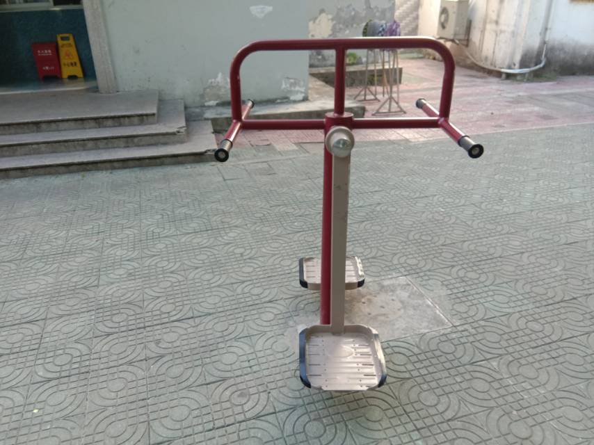 鐘擺器