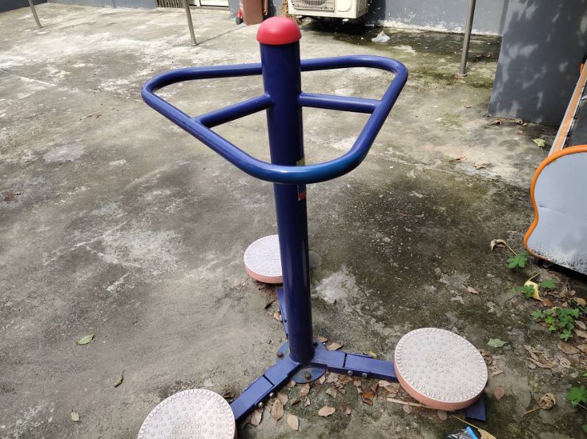 扭腰器