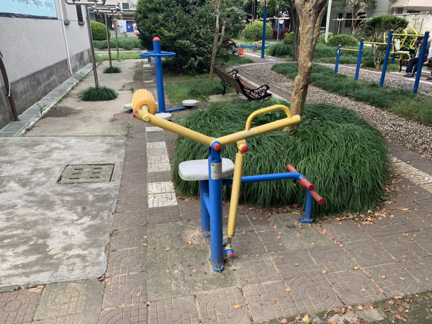 腹背鍛煉器