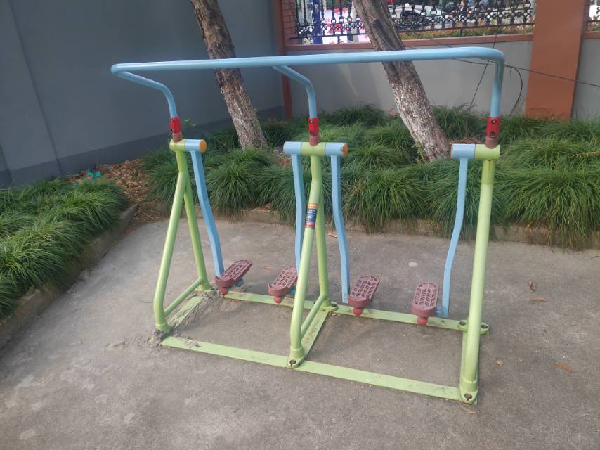 太空漫步器
