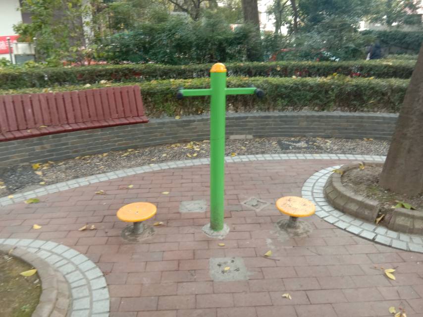 扭腰器