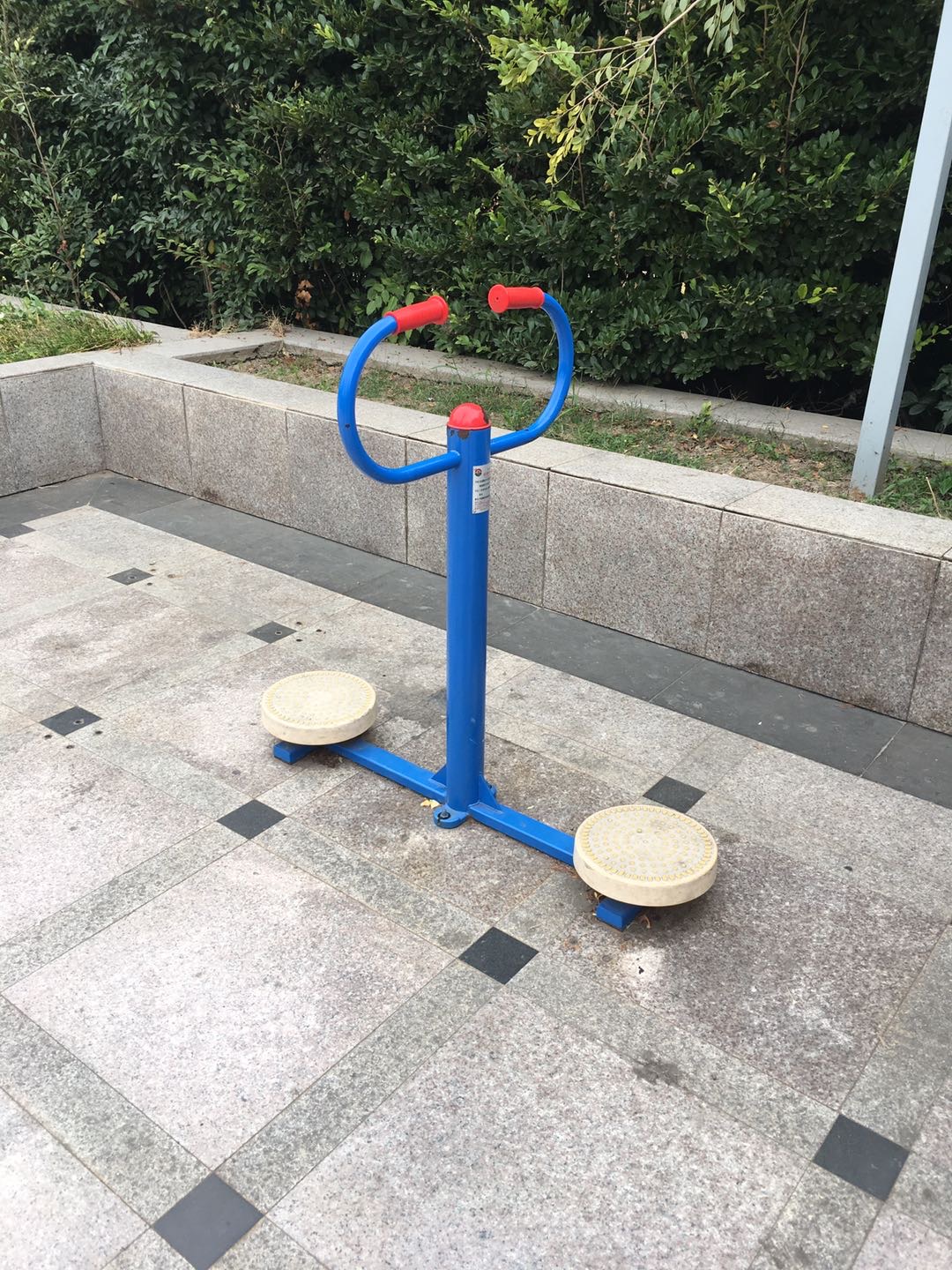扭腰器