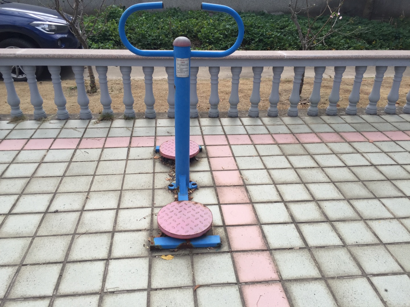 扭腰器