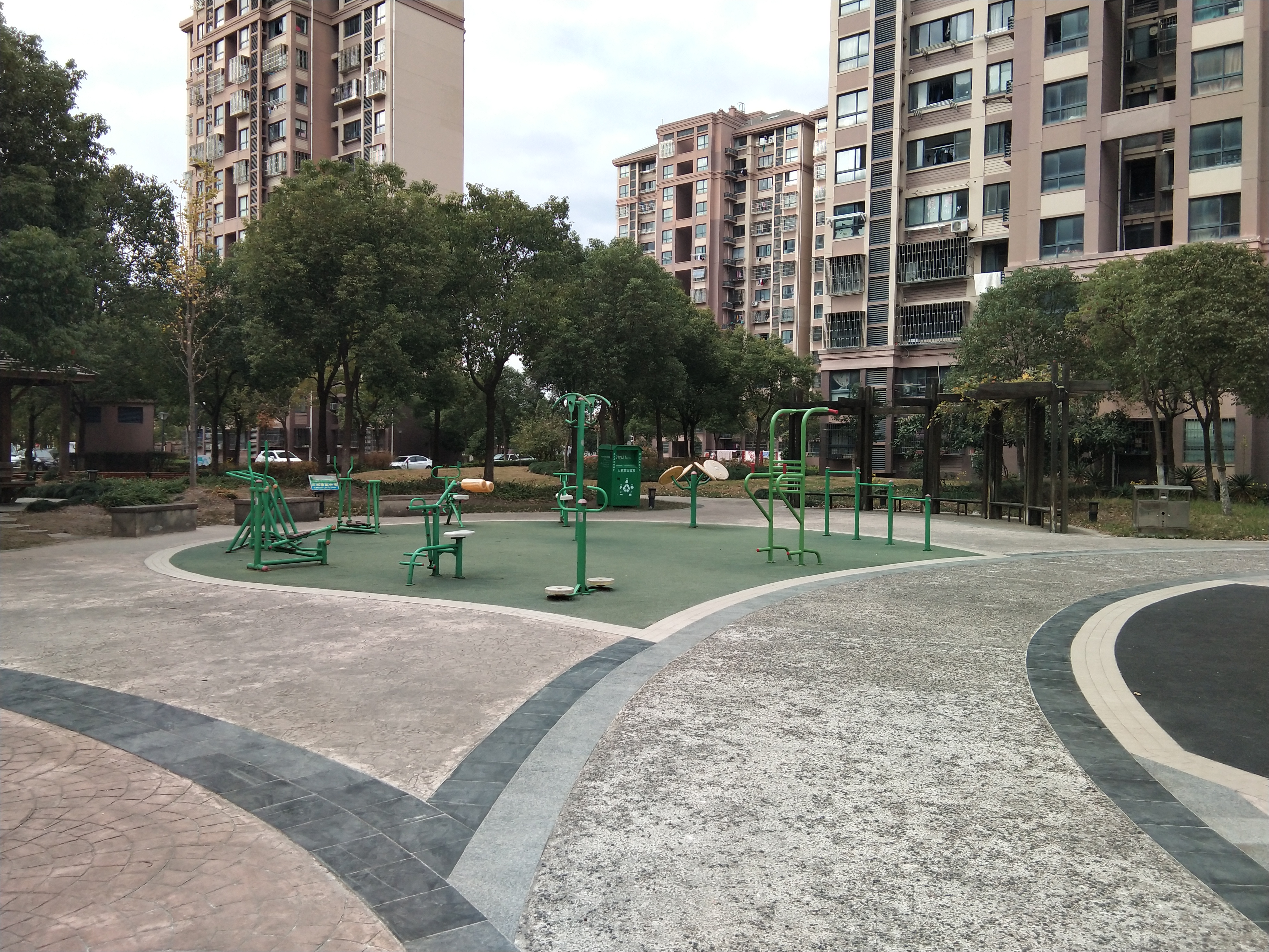 東錦苑健身點