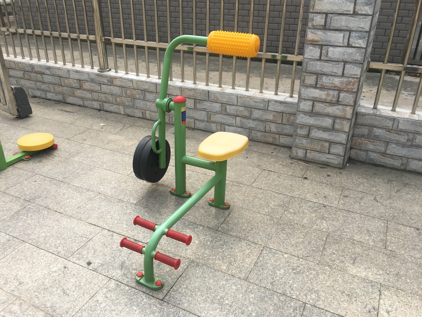 腹背鍛煉器