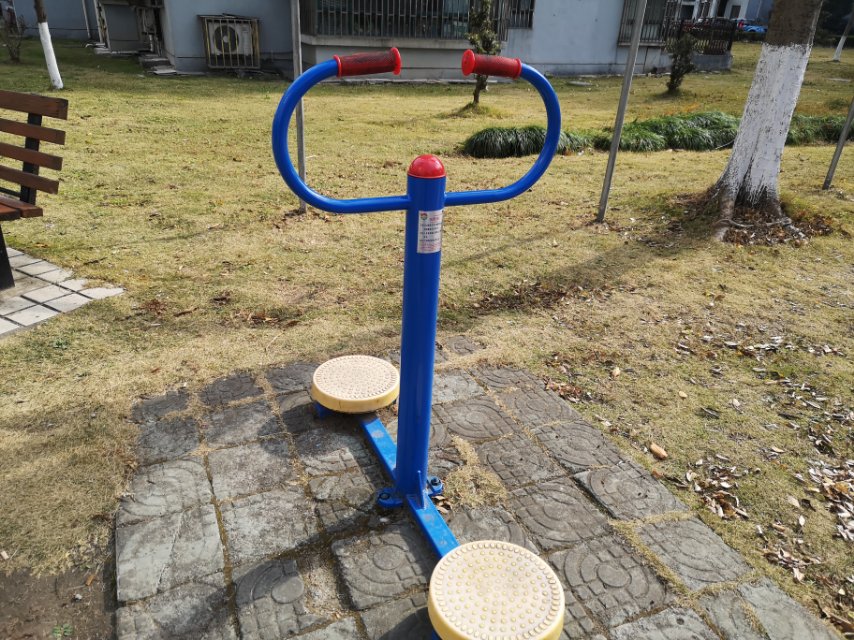 扭腰器