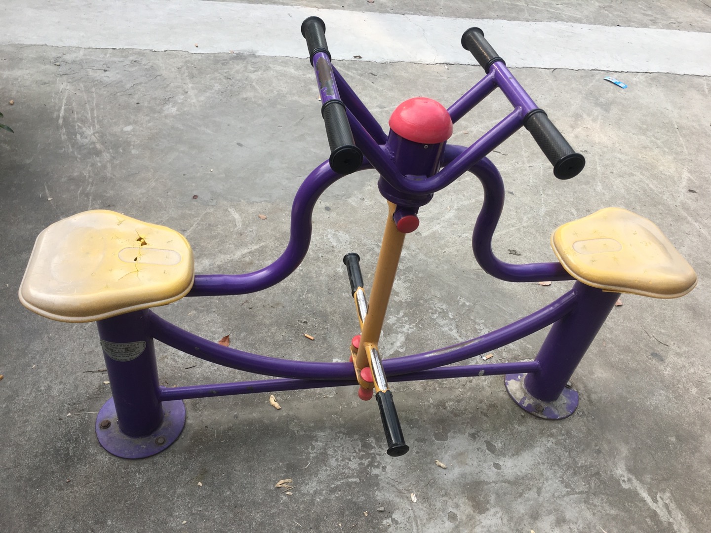 下肢訓練器