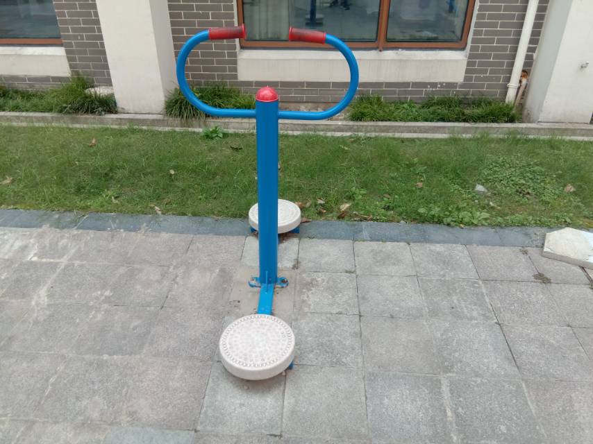 扭腰器