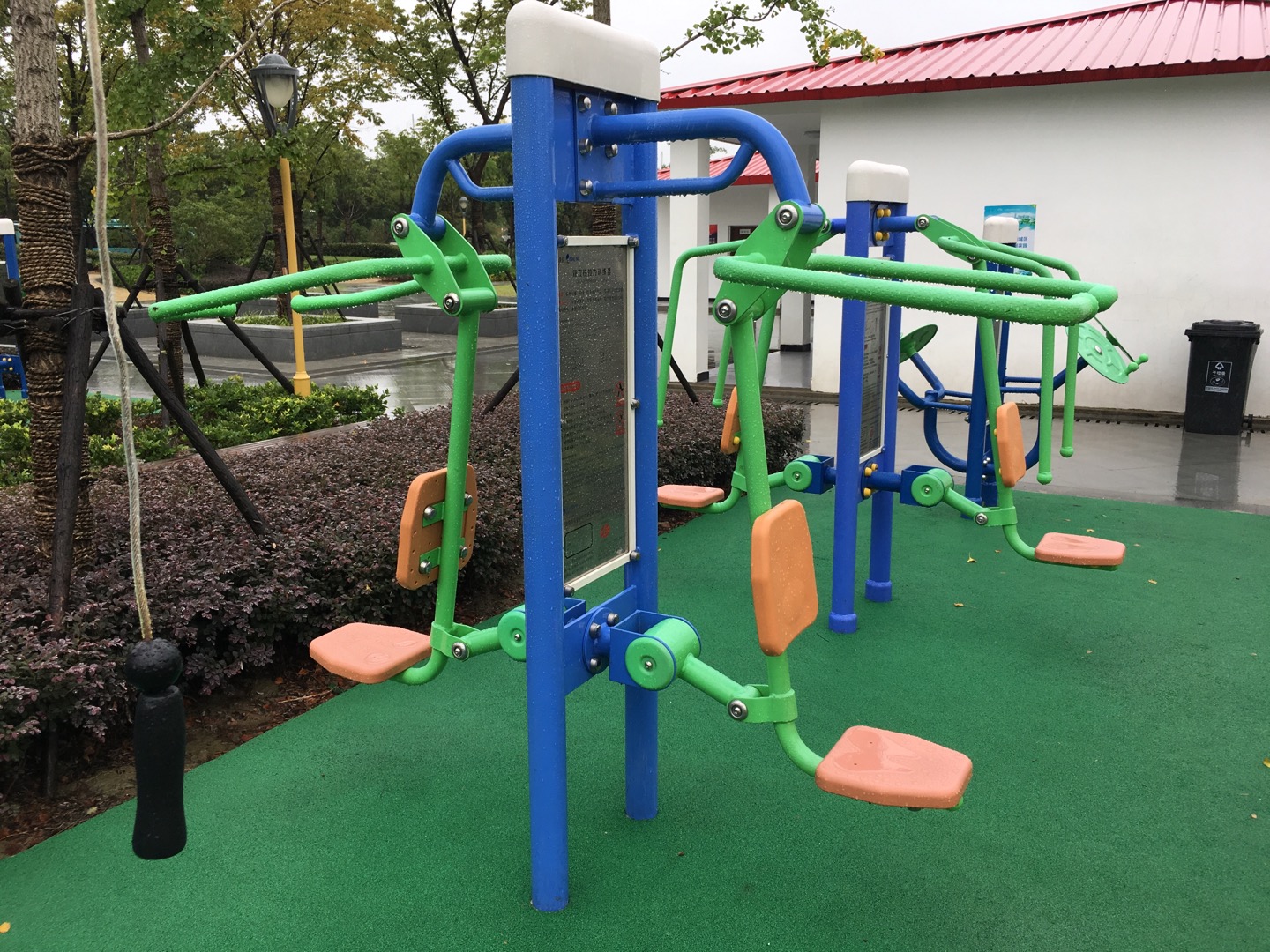 雙立柱拉力訓練器