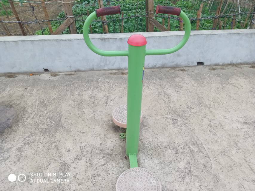 扭腰器