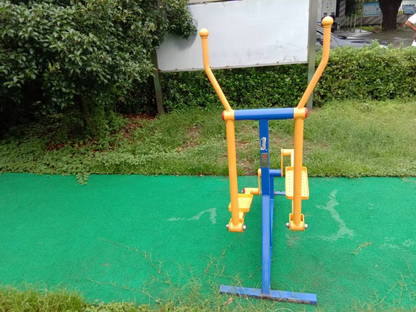 室外橢圓機