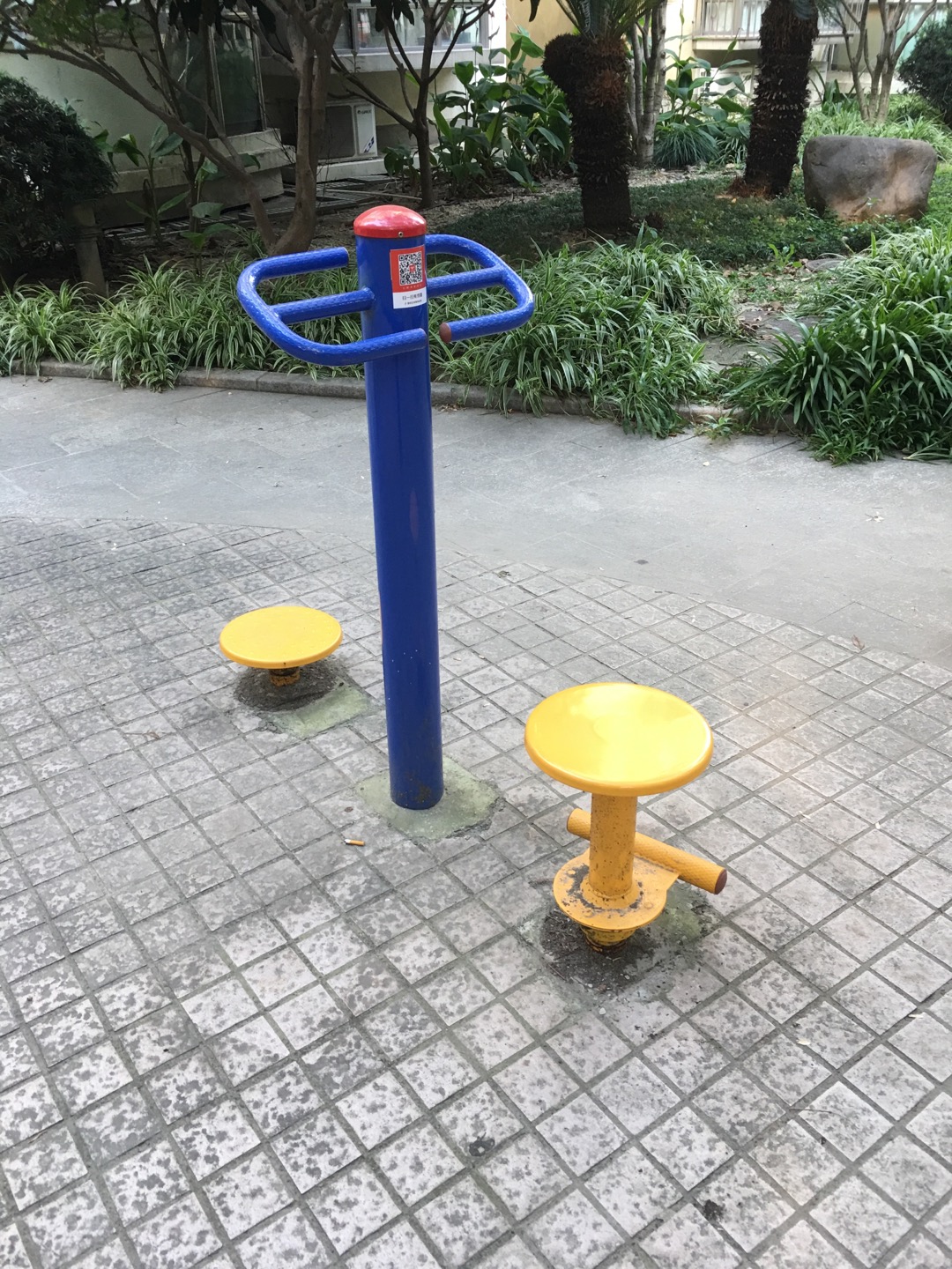 雙位扭腰器