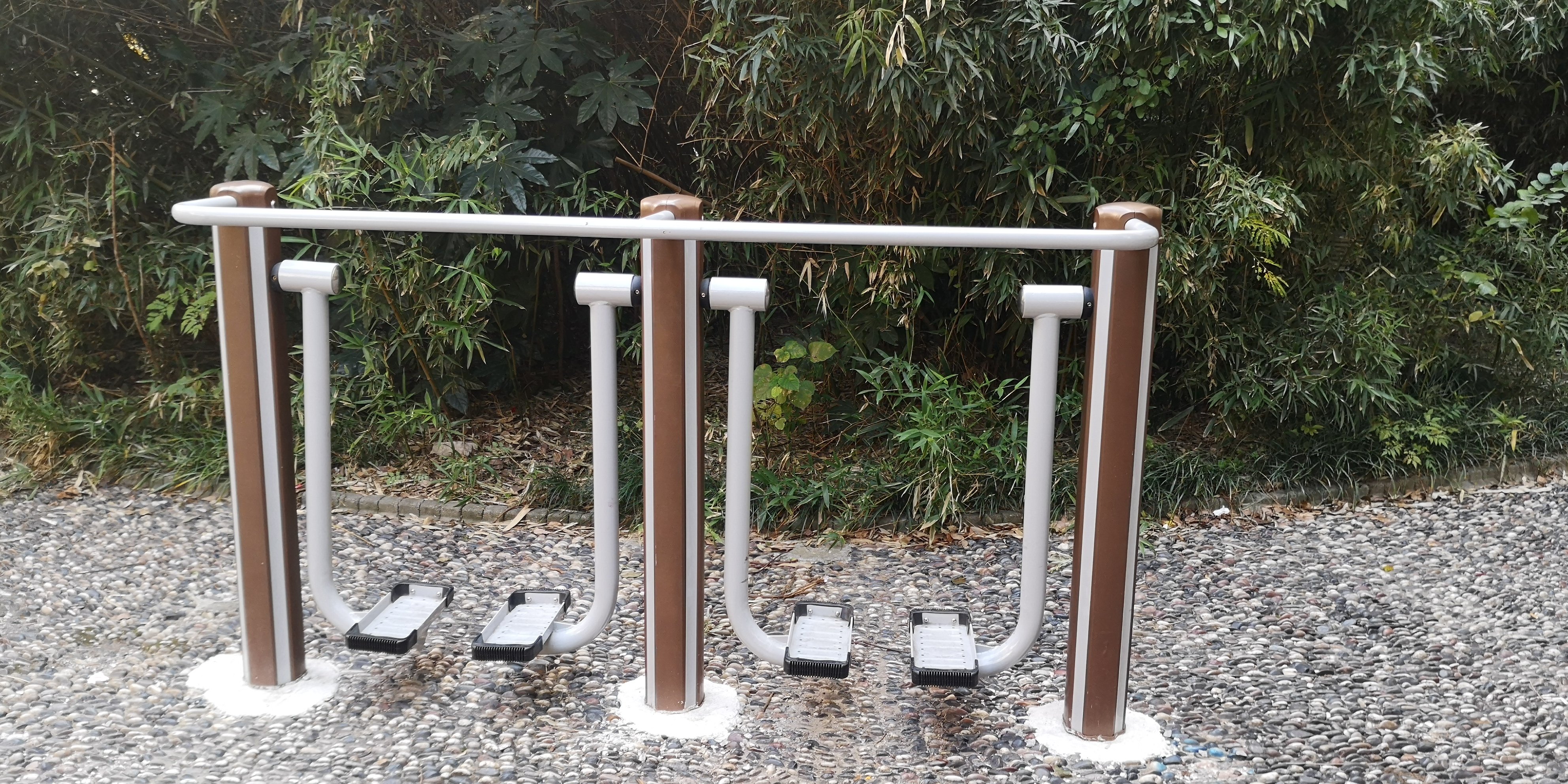 雙位太空漫步機