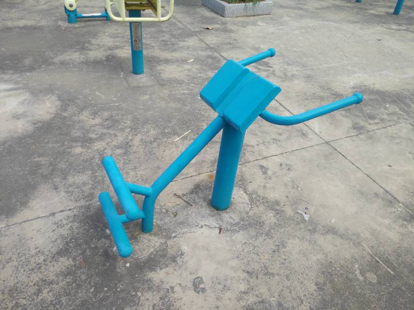 背肌訓練器