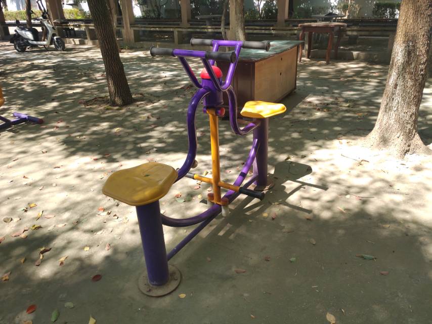 下肢康復器