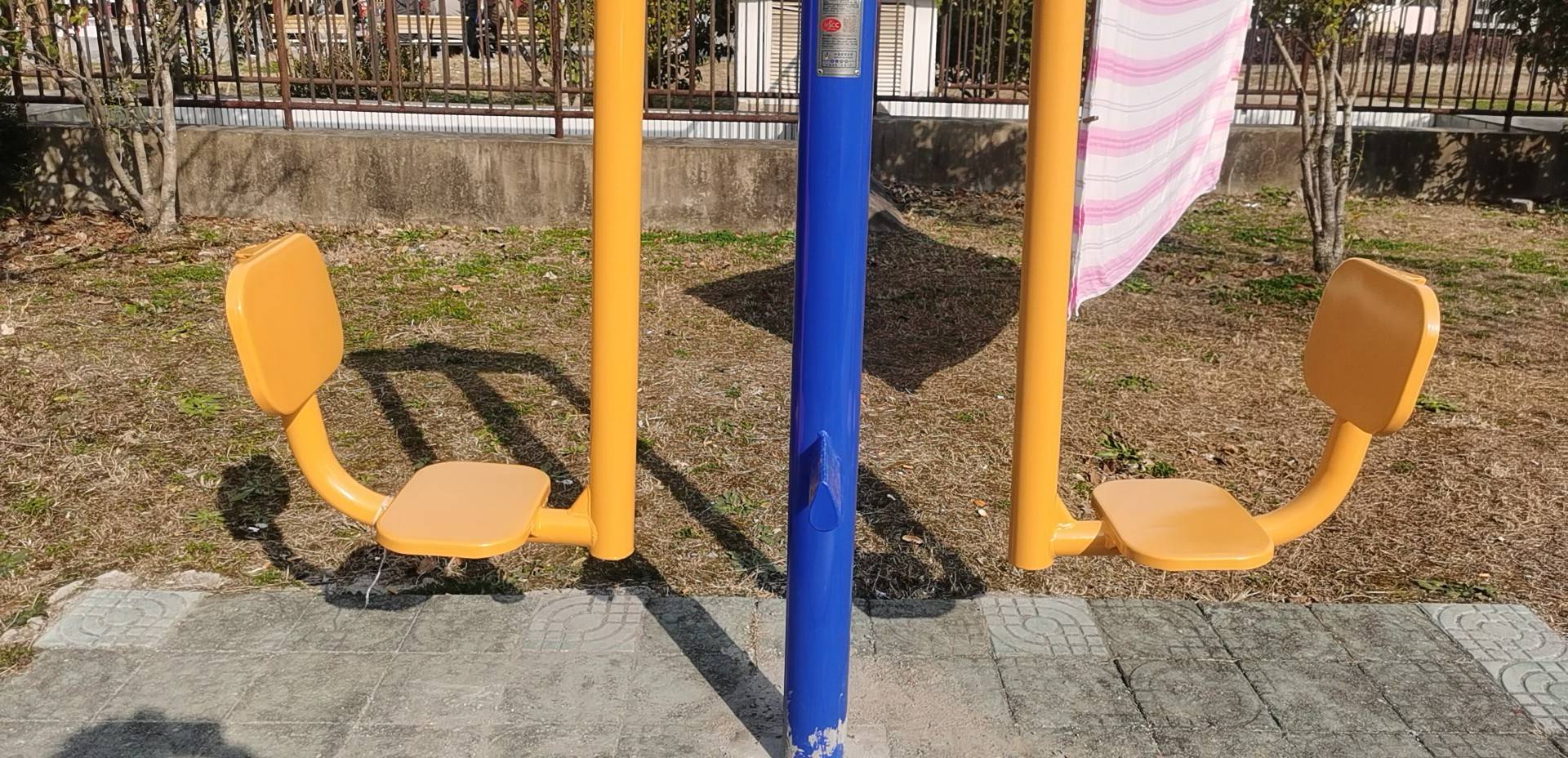 二位蹬力器